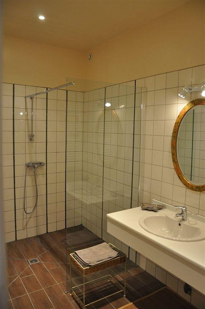 Les Pierres D'Aurele Chambres D'Hotes แซ็งต์-จอร์จ-ซูร์-แชร์ ภายนอก รูปภาพ