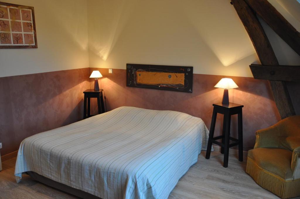 Les Pierres D'Aurele Chambres D'Hotes แซ็งต์-จอร์จ-ซูร์-แชร์ ห้อง รูปภาพ