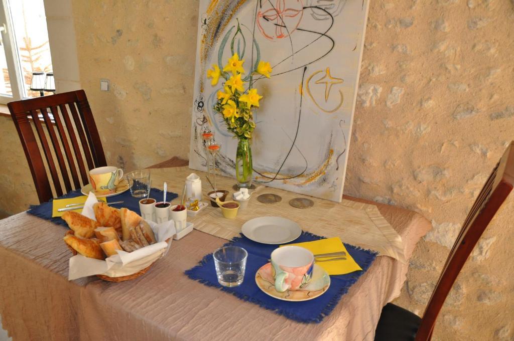 Les Pierres D'Aurele Chambres D'Hotes แซ็งต์-จอร์จ-ซูร์-แชร์ ภายนอก รูปภาพ