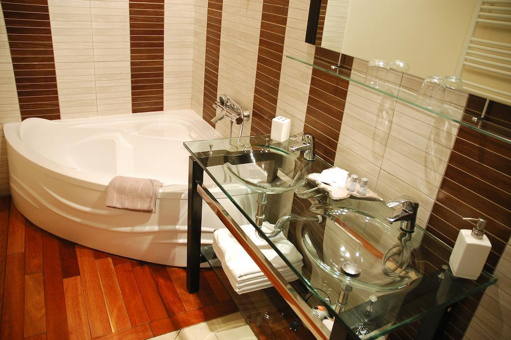 Les Pierres D'Aurele Chambres D'Hotes แซ็งต์-จอร์จ-ซูร์-แชร์ ห้อง รูปภาพ