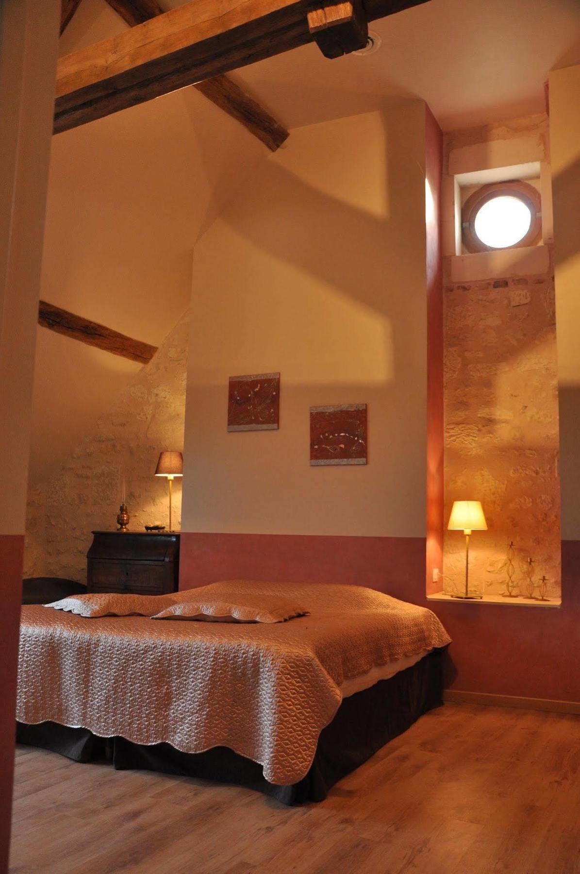 Les Pierres D'Aurele Chambres D'Hotes แซ็งต์-จอร์จ-ซูร์-แชร์ ภายนอก รูปภาพ